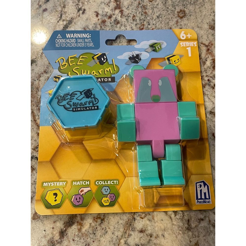 Bee Swarm Simulator Series 1 Gummy Bear Action Figure Pack – New in Box - Picture 7 of 8